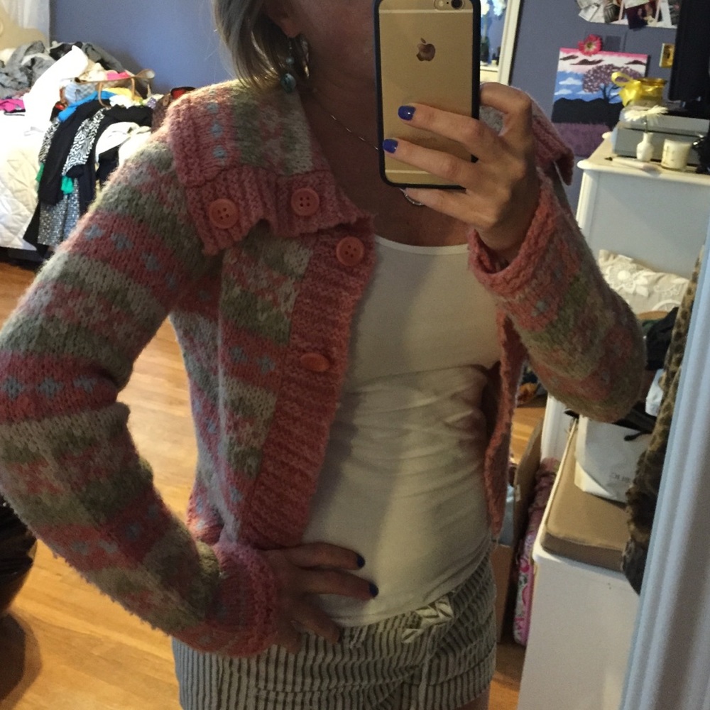 RARE FREE PEOPLE SWEATER